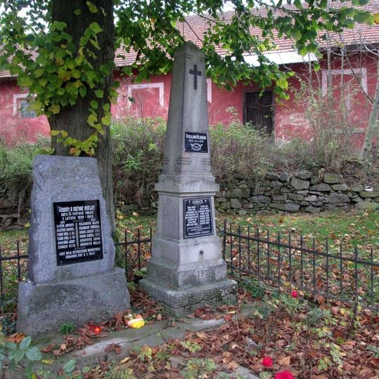 Pomník padlým v první světové válce v Oselcích