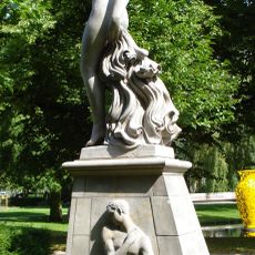 Bevrijdingsmonument in het Julianapark
