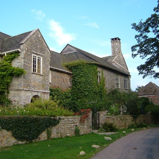 Weycroft Manor And Weycroft Well House