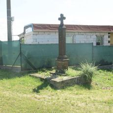 Kříž v ulici Rudé armády v Telcích