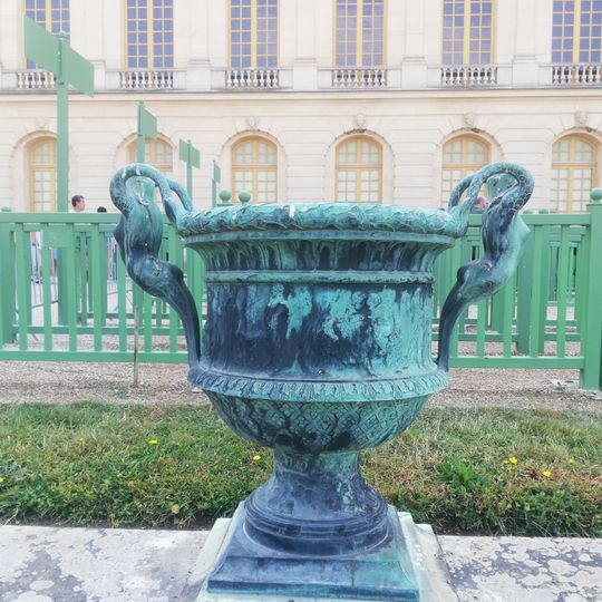 Vase aux sirènes
