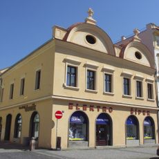 Mírové náměstí 28