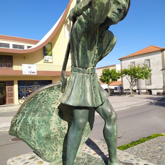 Sargaceiro statue