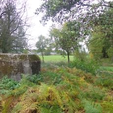 Kazemat GL122 op de liniedijk langs de A12