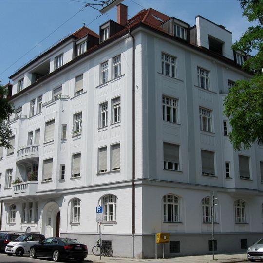 Clemensstraße 38