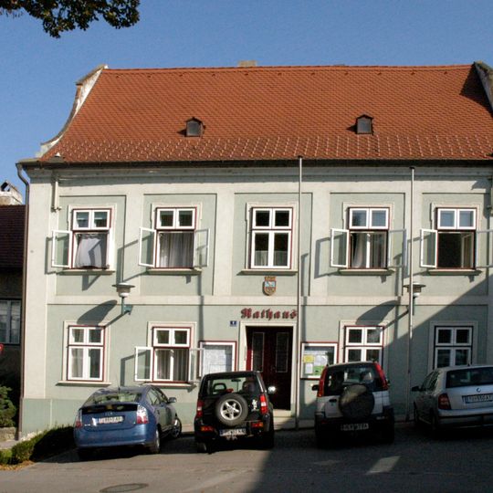 Rathaus, Großweikersdorf