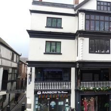 28 Bridge Street and 26 Row