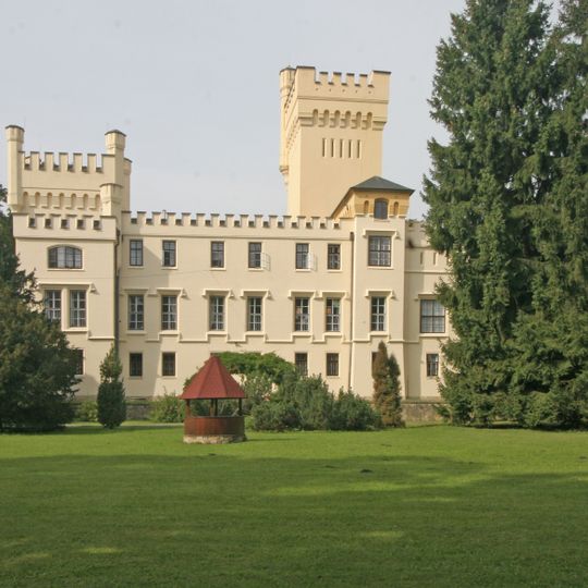 Skřivany Castle