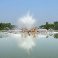 アポロンの泉水