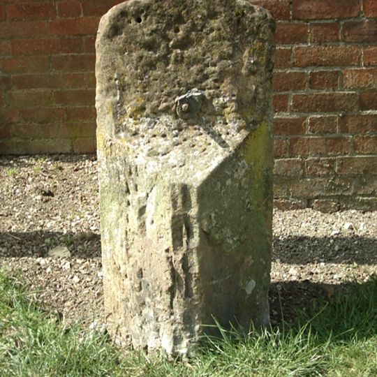 Milestone, Stamford Road, nr No 17