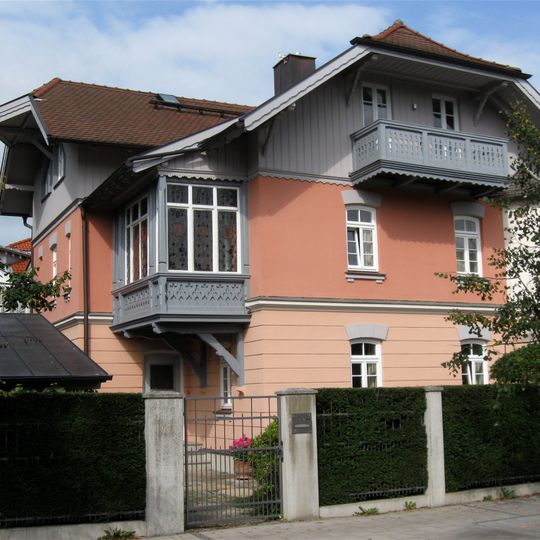 Lindenstraße 26