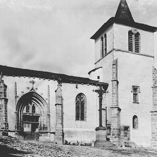 Église Saint-Bonnet de Saint-Bonnet-le-Chastel
