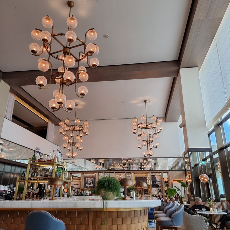 Avra Lounge & Terrace