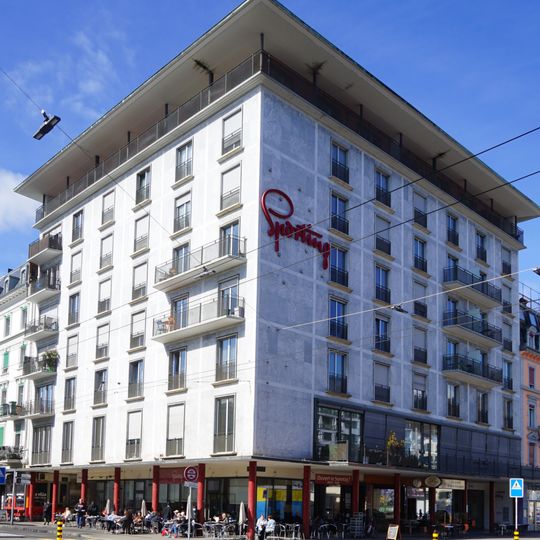 Residential and commercial building «Sporting»