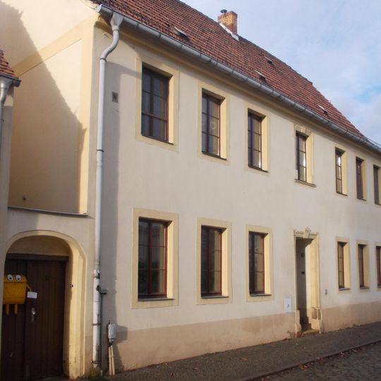 Wohnhaus in halboffener Bebauung Albanusstraße 10