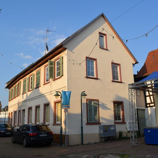 Rathausstraße 10