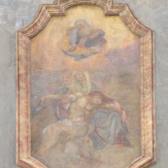 Obrázek Piety na domě 196/19 v Thunovské ulici