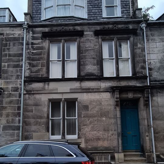 5 Queen's Gardens, St Andrews