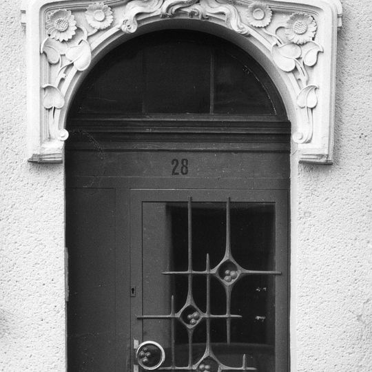 Mietshaus Karl-Härting-Straße 28