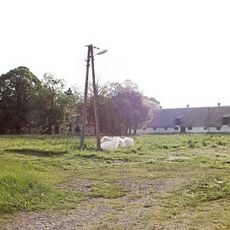 Park i podwórze folwarczne