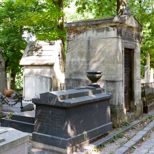 Grave of Leroy-Miedan