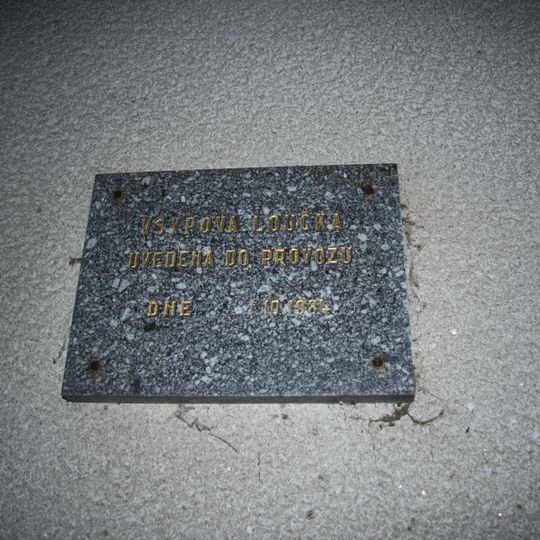 Pamětní deska založení vsypové loučky v Třebíči