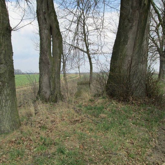 Kříž u Lžína u silnice do Závsí u rozcestí