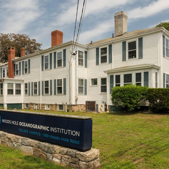 Woods Hole Oceanographic Institution