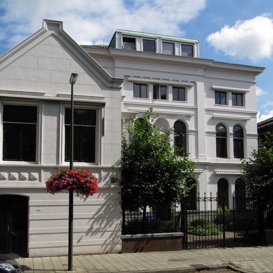 Tuinlaan 82, Schiedam