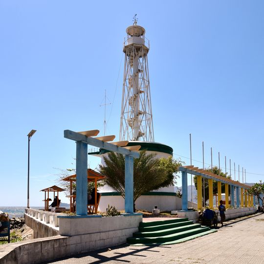 Faro del Puerto de Dili