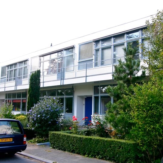 Blok van vier woningen