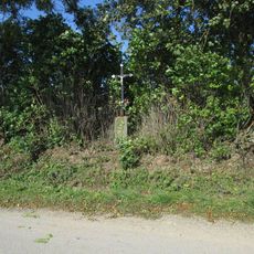 Kříž u rozcestí západně od Nadějkova