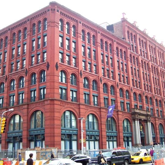 Puck Building