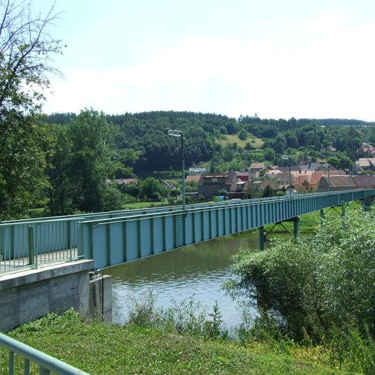 Footbridge over the Berounka in Stradonice