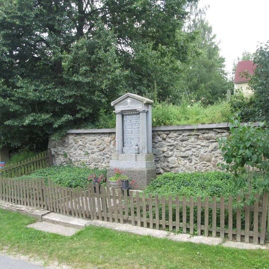 Pomník padlým v Bezděkově