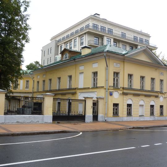 Флигель восточный