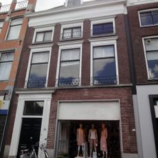 Leeuwenburg 24, Sneek