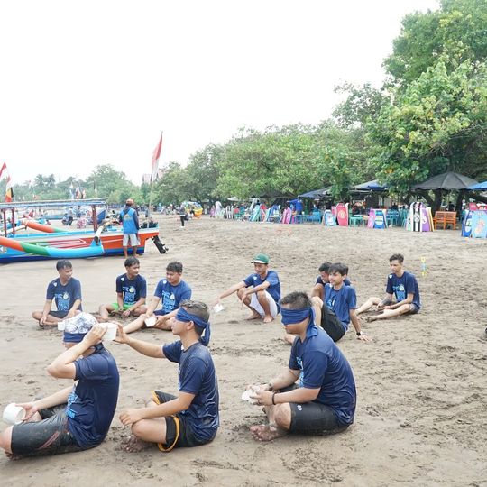 White sand beach West