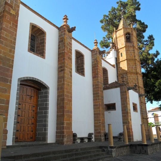 Basílica de Nuestra Señora del Pino