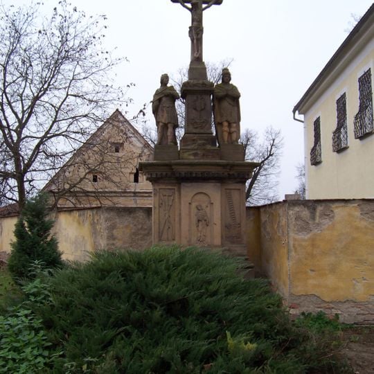 Sousoší Ukřižování u fary