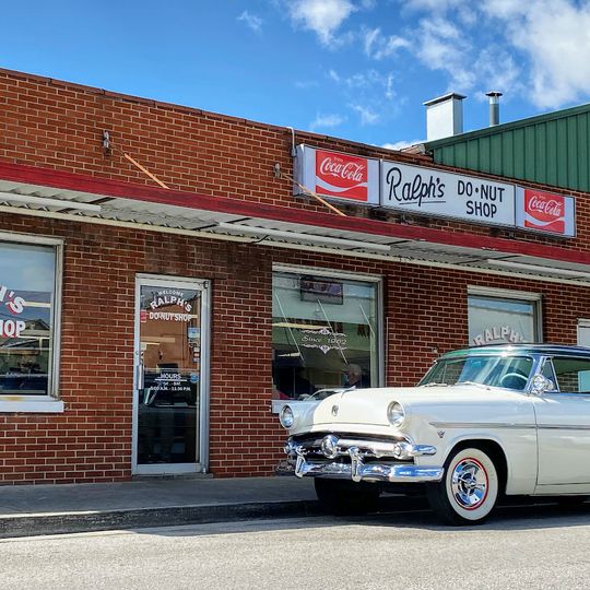 Ralph's Donut Shop