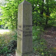 Wegestein Rosentitzer Straße 94 (gegenüber)