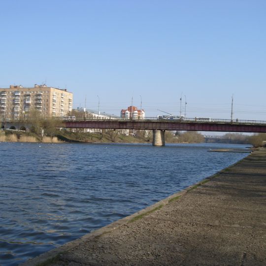 Красный мост