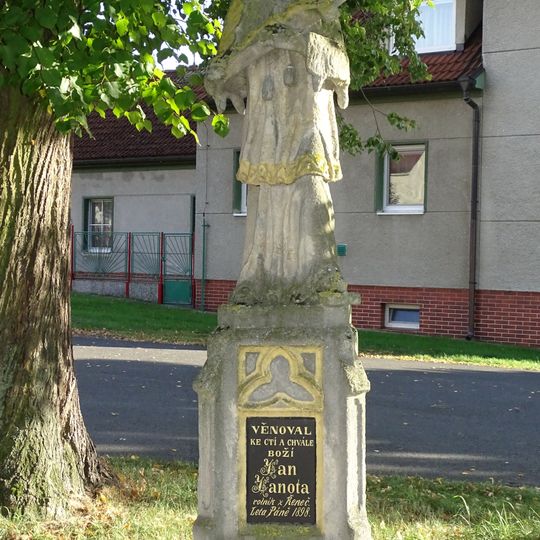 Socha svatého Jana Nepomuckého v Řenčích