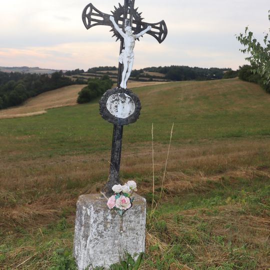 Kříž severně od Chlumu