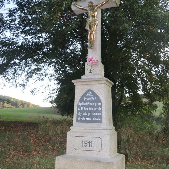 Kříž u silnice jižně od Číchova