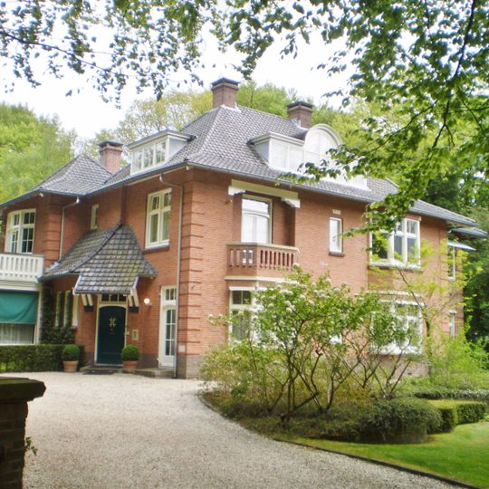 Jacob van Lenneplaan 57