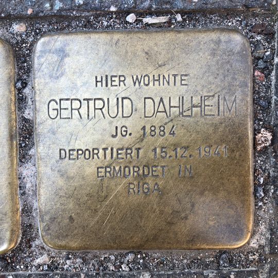 Stolperstein en memoria de Gertrud Dahlheim
