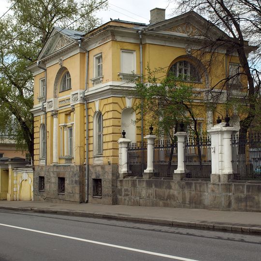 Западный боковой флигель