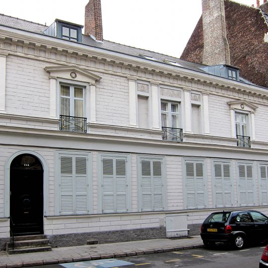 Maison, 104 rue de l'Hôpital-Militaire